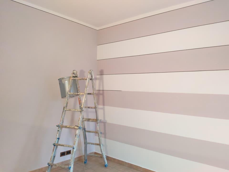 Decorazione a righe eseguita da Nicola Decorazioni